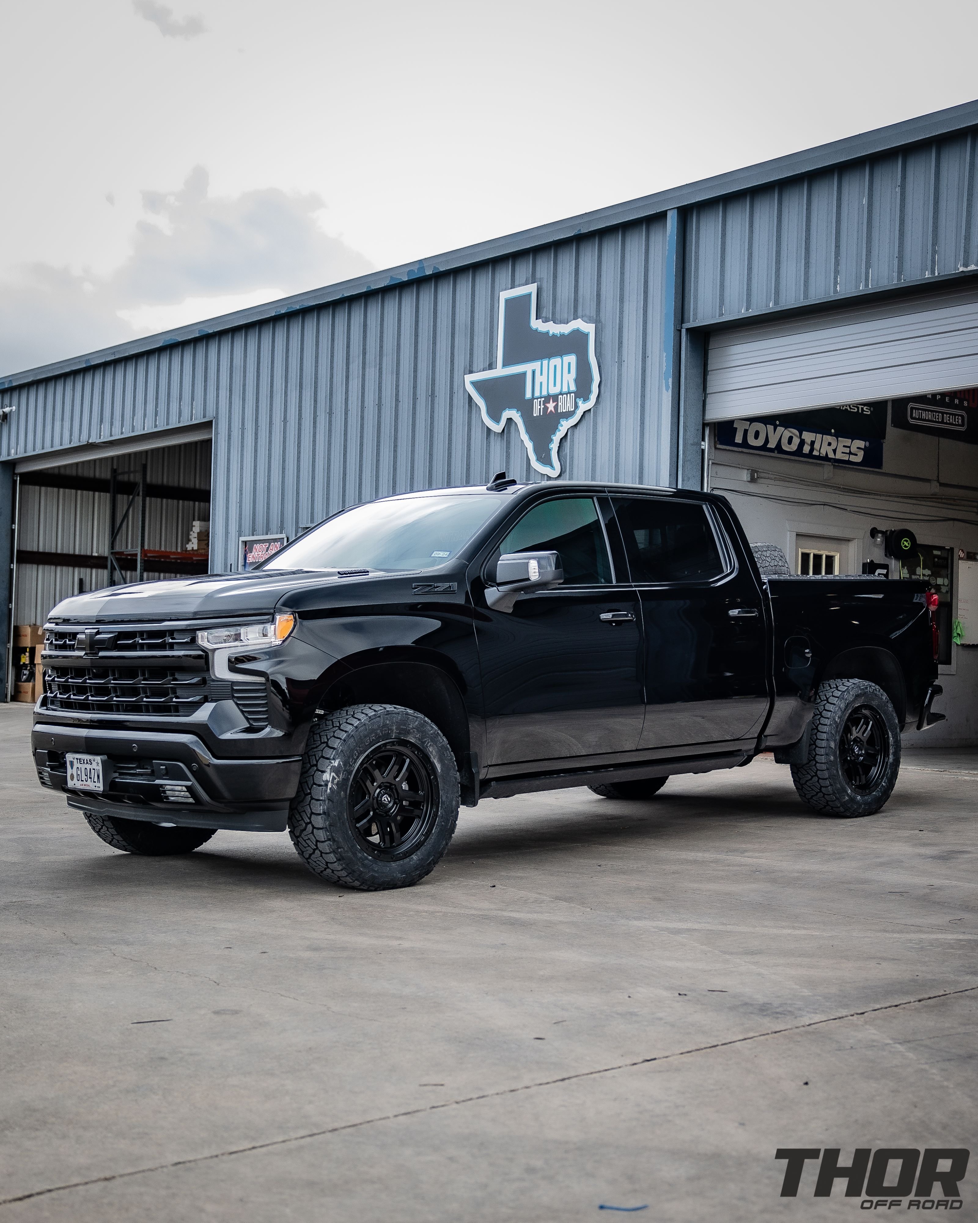 2023 Chevrolet Silverado 1500 in Black with BW Tow & Stow Hitch, Fuel Ammo 20"x9" Wheels, 285/60R20 Nitto Recon Grappler Tires