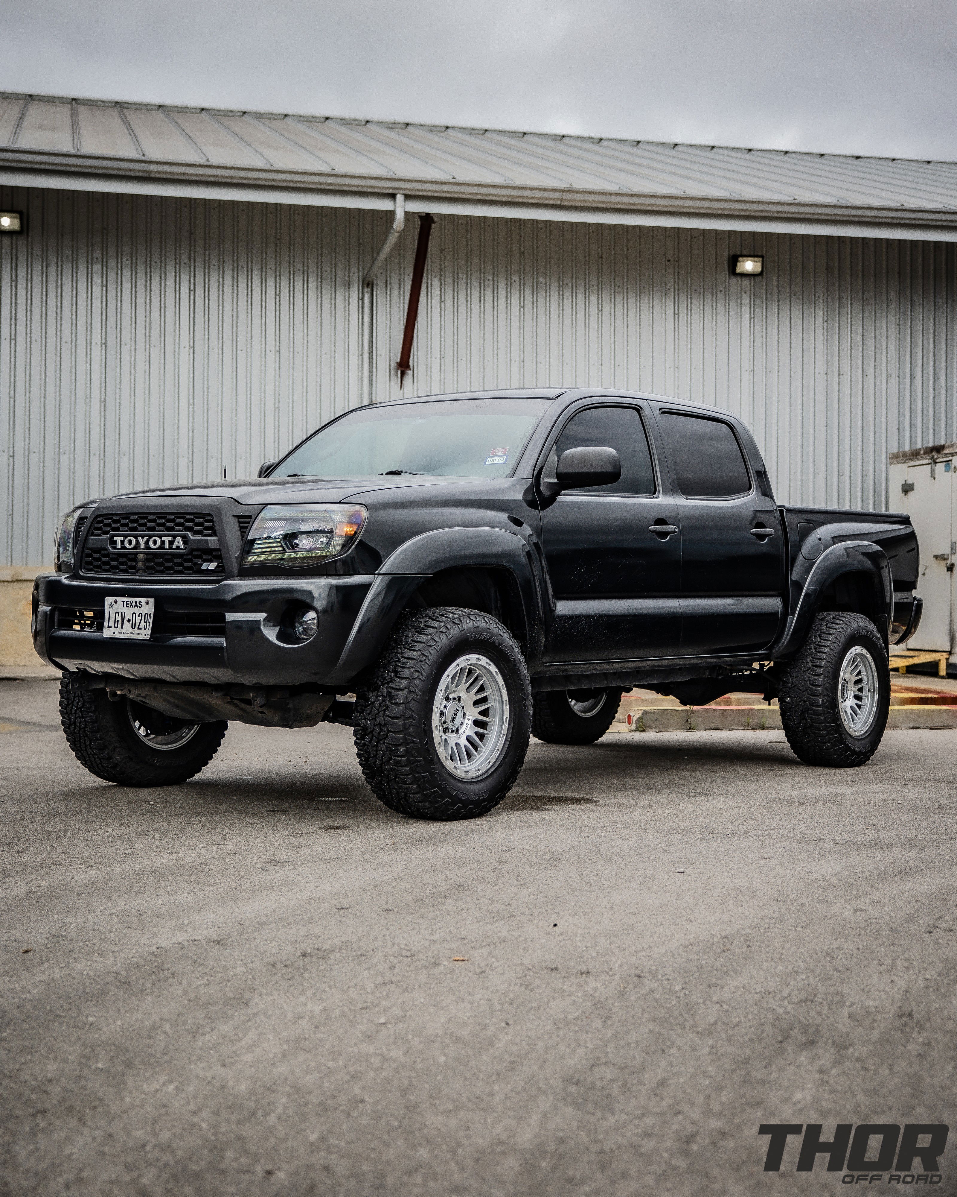 2008 Toyota Tacoma PreRunner in Black with 2.5" Icon Dynamics Remote Reservoir Suspension Kit, Icon Tubular Front Upper Control Arms