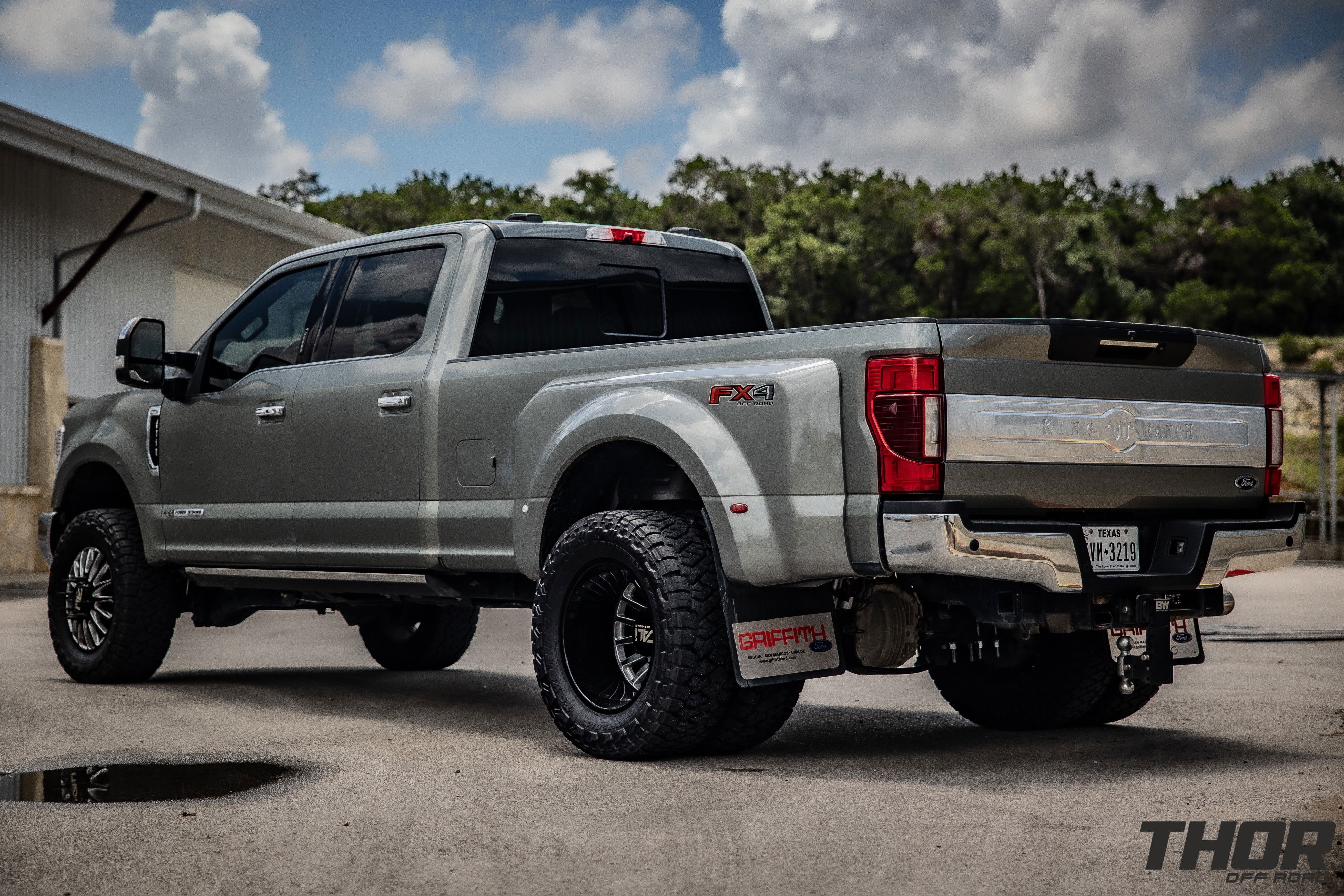 2020 Ford F-350 Super Duty King Ranch in Grey with 3.5" Carli Backcountry Suspension, Carli Full Rear Spring Replacement, Carli High Mount Steering Stabilizer, Carli Torsion Sway Bar