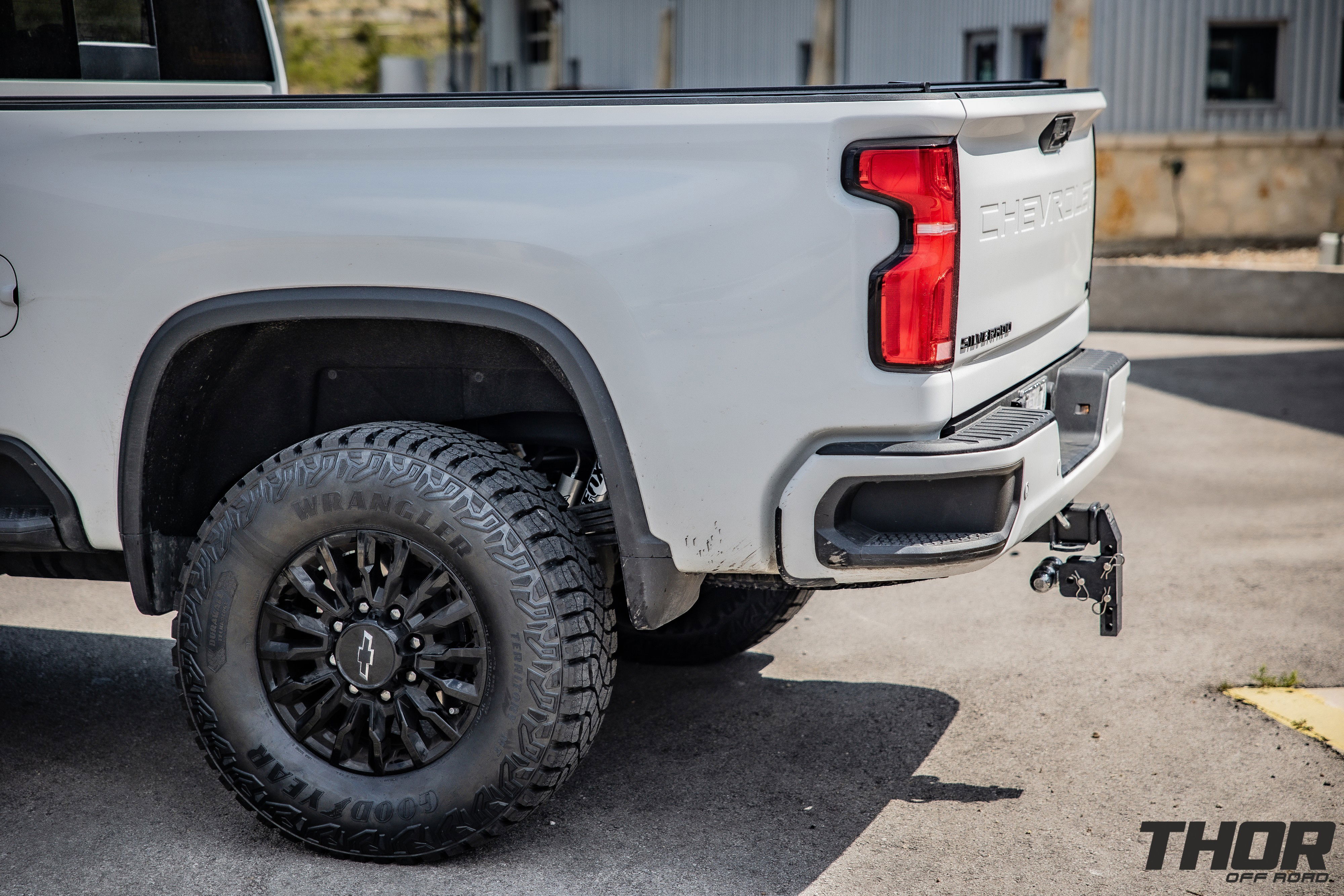 2024 Chevrolet Silverado 2500 HD High Country in White with Cognito 3" Leveling Kit with Fox 2.0 IFP Shocks, Bora 1.85" Wheel Spacers