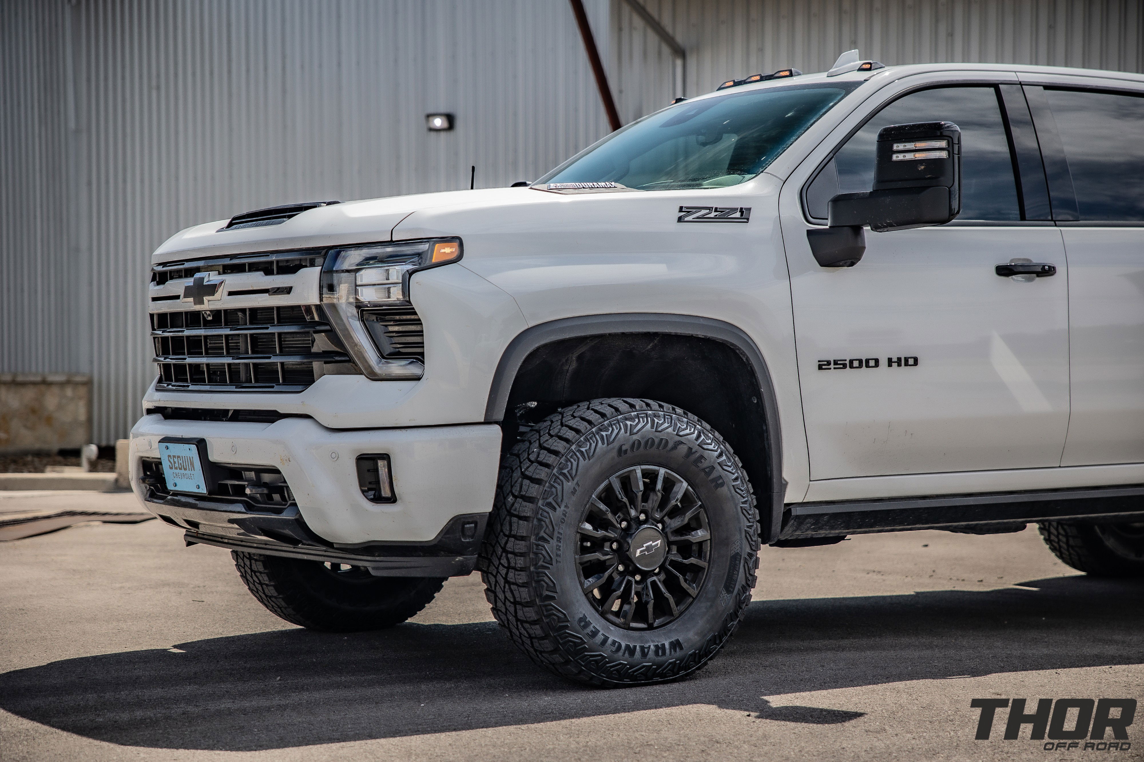 2024 Chevrolet Silverado 2500 HD High Country in White with Cognito 3" Leveling Kit with Fox 2.0 IFP Shocks, Bora 1.85" Wheel Spacers